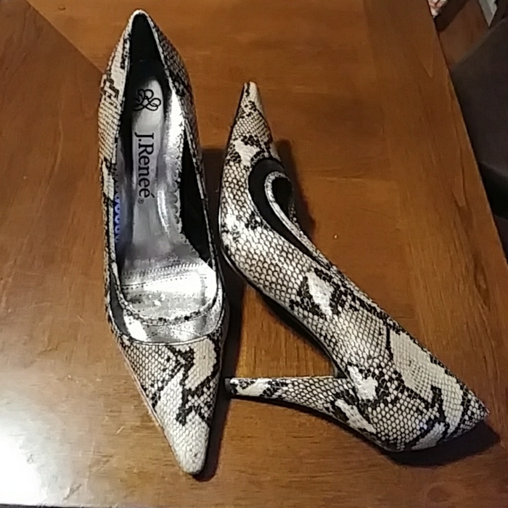 Shoes - Picture 2 of 5